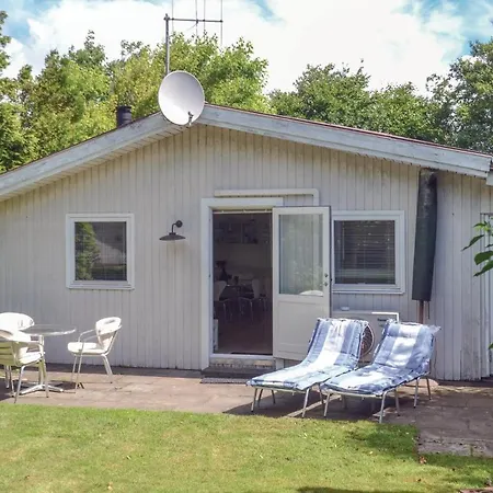 Three-bedroom Holiday In V * Esbjerg