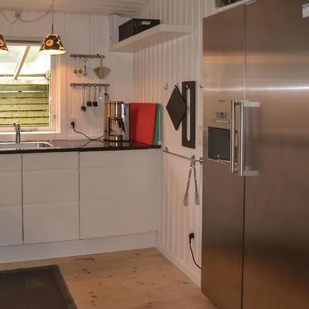 Ferienhaus Three-bedroom Holiday In V